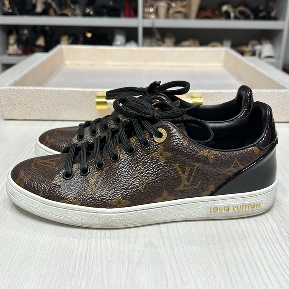 Authentic Louis Vuitton frontrow sneakers - Picture 5 of 10